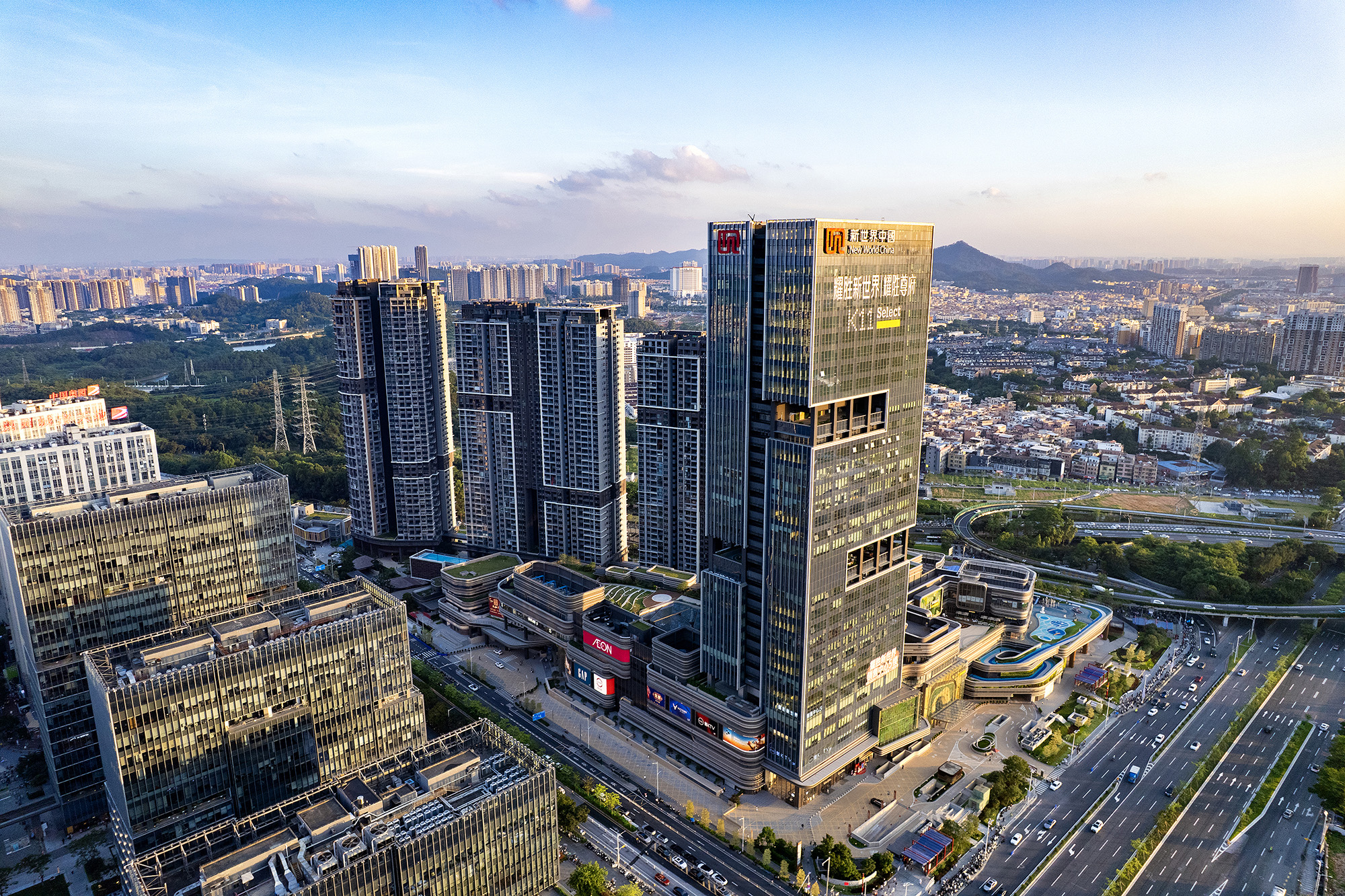 广州番禺K11 Select建筑夜景与商业氛围